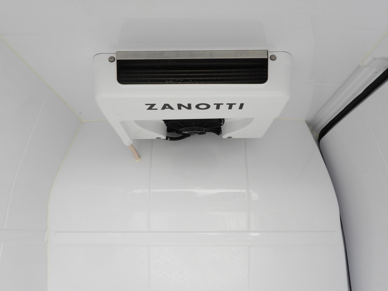 TOYOTA PROACE CITY  REFRIGERATOR VAN -15*C POWER SUPPLY 230V CRUISE CONTROL AIR CONDITIONING  100HP — crédit-bail TOYOTA PROACE CITY  REFRIGERATOR VAN -15*C POWER SUPPLY 230V CRUISE CONTROL AIR CONDITIONING  100HP: photos 21