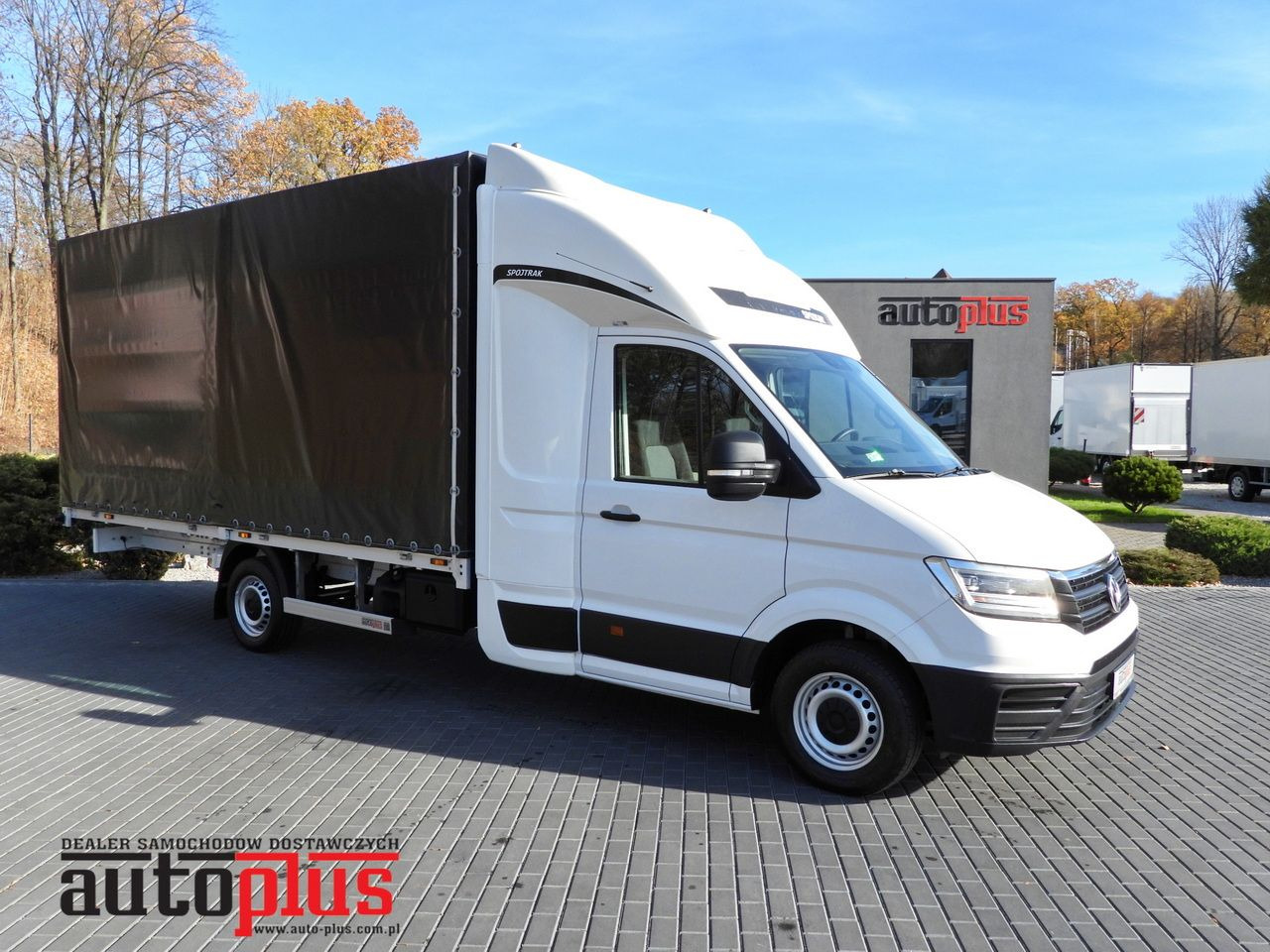 VOLKSWAGEN CRAFTER TARPAULIN 10 PALLETS WEBASTO CRUISE CONTROL LED LIGHTS 180HP - Utilitaire rideaux coulissants (PLSC): photos 1 VOLKSWAGEN CRAFTER TARPAULIN 10 PALLETS WEBASTO CRUISE CONTROL LED LIGHTS 180HP - Utilitaire rideaux coulissants (PLSC): photos 1