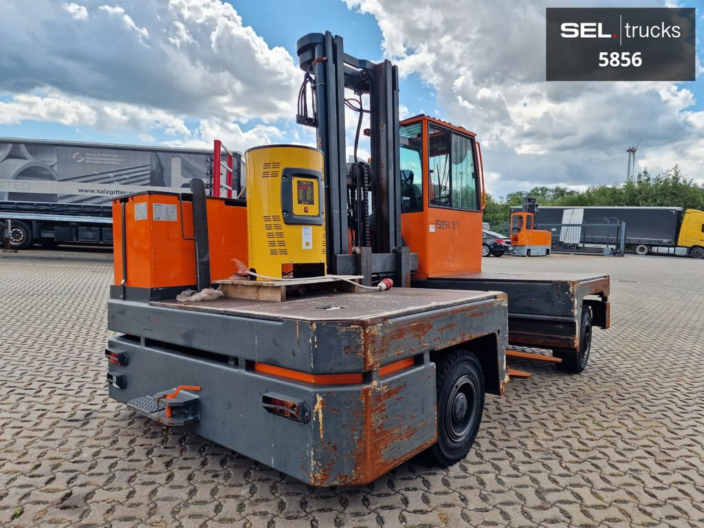 Hubtex S50E Seiten Stapler / 2011 / 9.086 h Hubtex S50E Seiten Stapler / 2011 / 9.086 h - Chariot latéral: photos 5 Hubtex S50E Seiten Stapler / 2011 / 9.086 h Hubtex S50E Seiten Stapler / 2011 / 9.086 h - Chariot latéral: photos 5