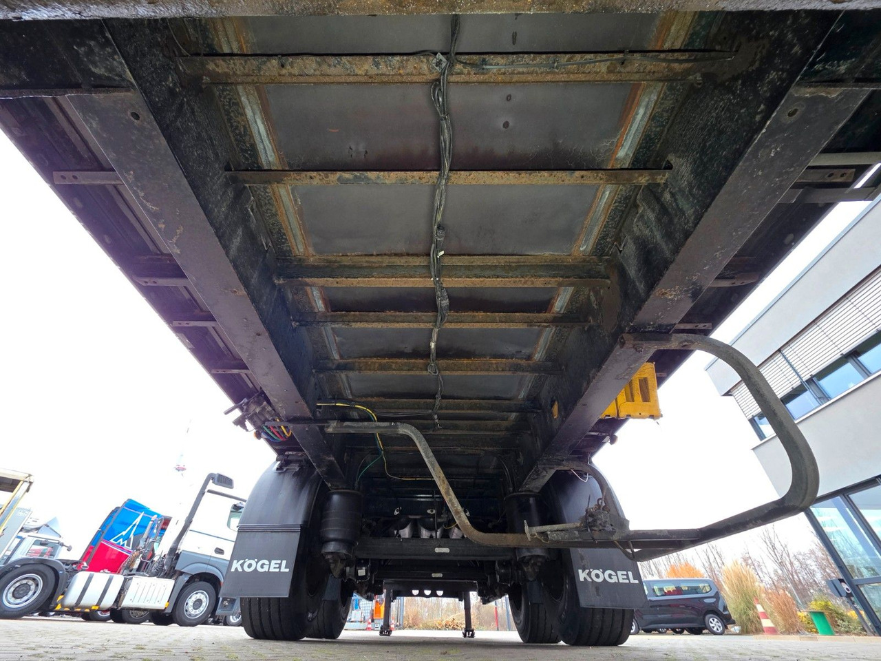 Semi-remorque fourgon Kögel S18 / Rolltor / Doppelstock / Alubalken: photos 30