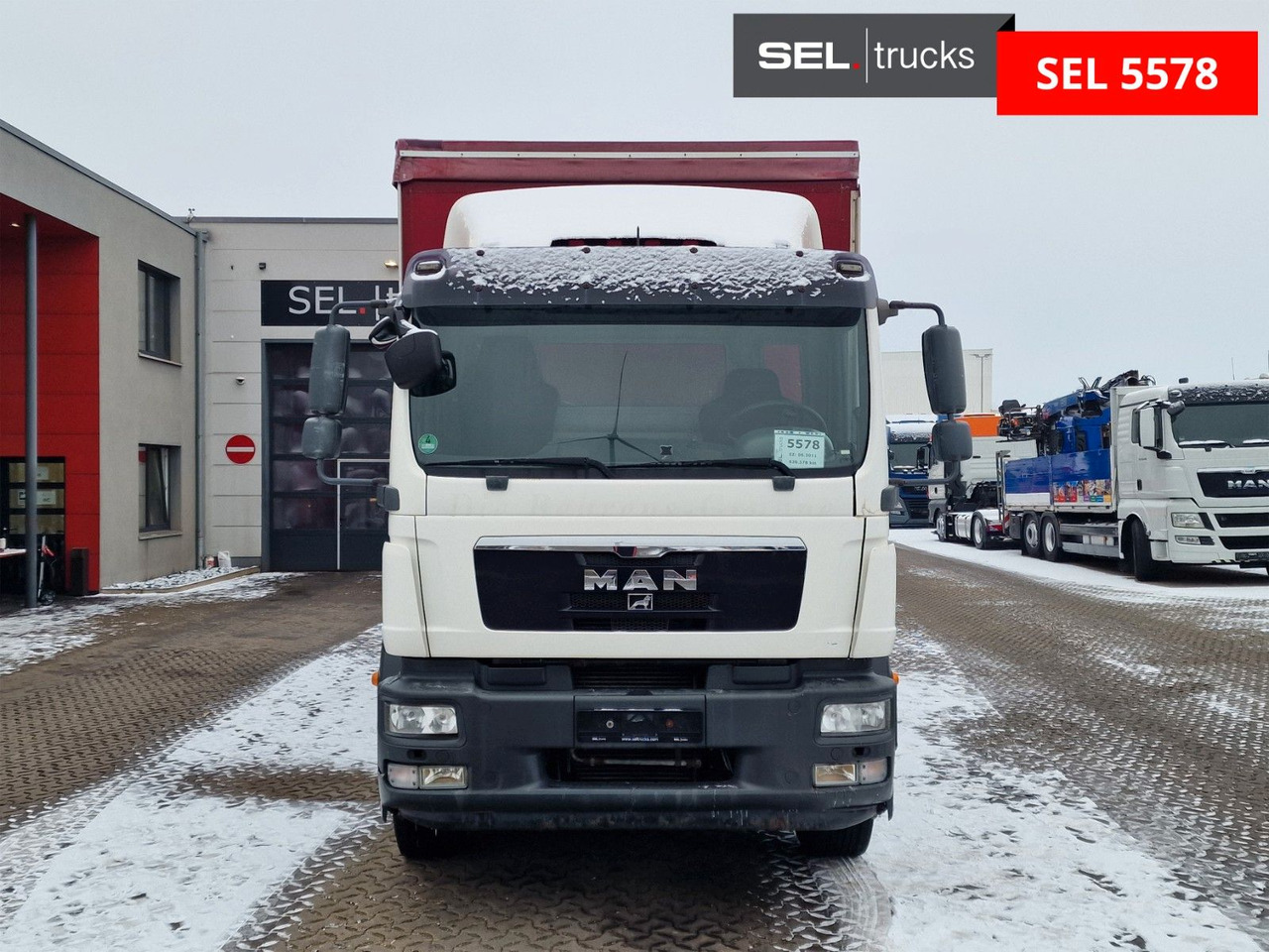 MAN TGM 18.250 4X2 LL / Staplerhalterung - Camion à rideaux coulissants: photos 2 MAN TGM 18.250 4X2 LL / Staplerhalterung - Camion à rideaux coulissants: photos 2