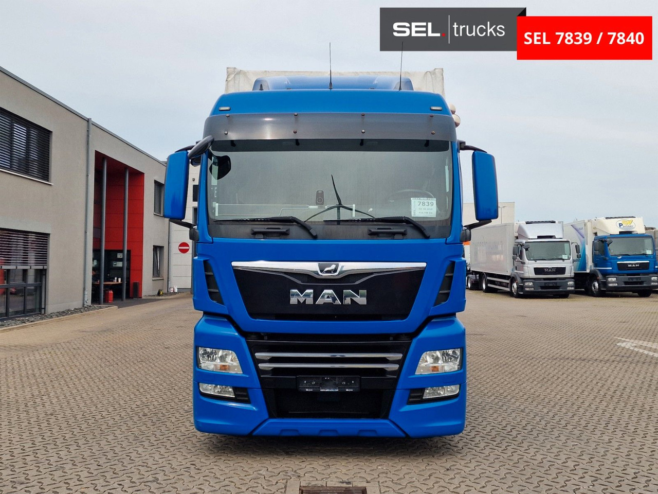 MAN TGX 18.500 4x2 LL-U /Intarder/Druchlade/Hubdach - Camion à rideaux coulissants: photos 2 MAN TGX 18.500 4x2 LL-U /Intarder/Druchlade/Hubdach - Camion à rideaux coulissants: photos 2