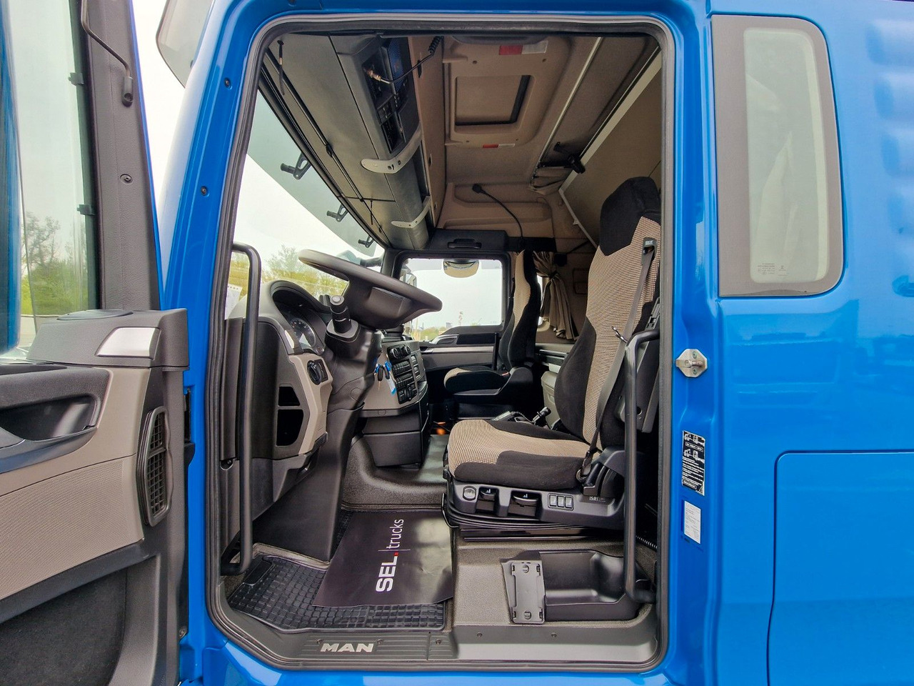 Camion à rideaux coulissants MAN TGX 18.500 4x2 LL-U /Intarder/Druchlade/Hubdach: photos 13