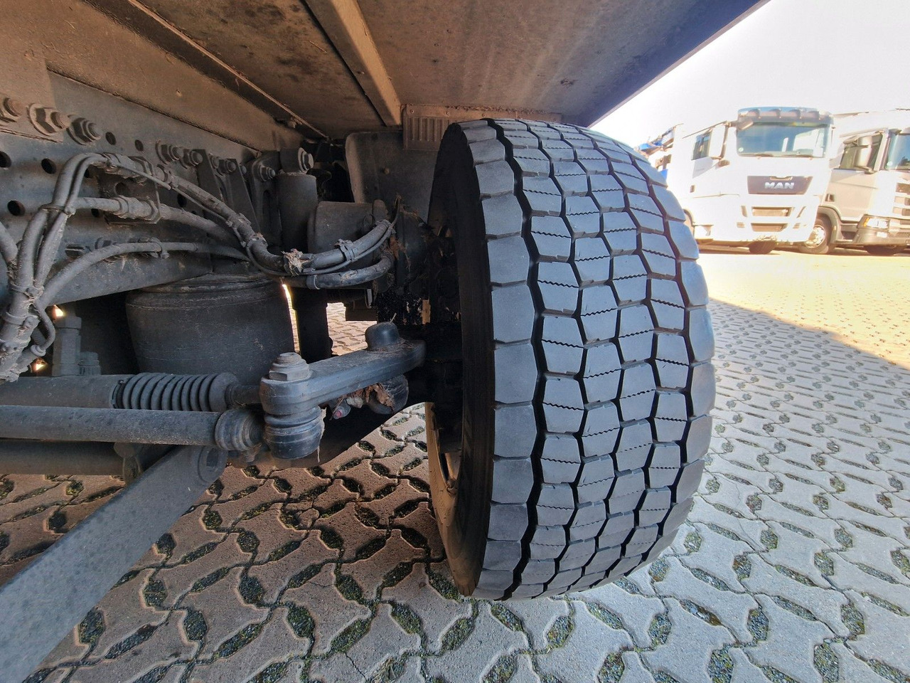 Camion fourgon Mercedes-Benz Actros 2643 / Retarder / Ldbw / Lenkachse /: photos 28