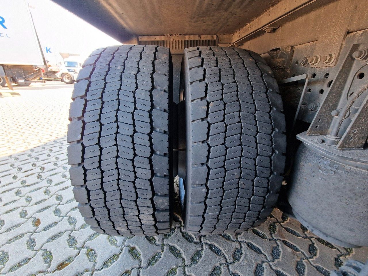 Camion fourgon Mercedes-Benz Actros 2643 / Retarder / Ldbw / Lenkachse /: photos 27