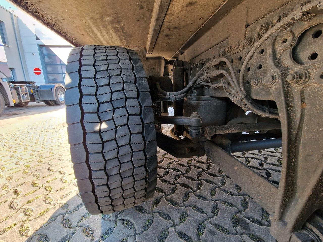 Camion fourgon Mercedes-Benz Actros 2643 / Retarder / Ldbw / Lenkachse /: photos 30