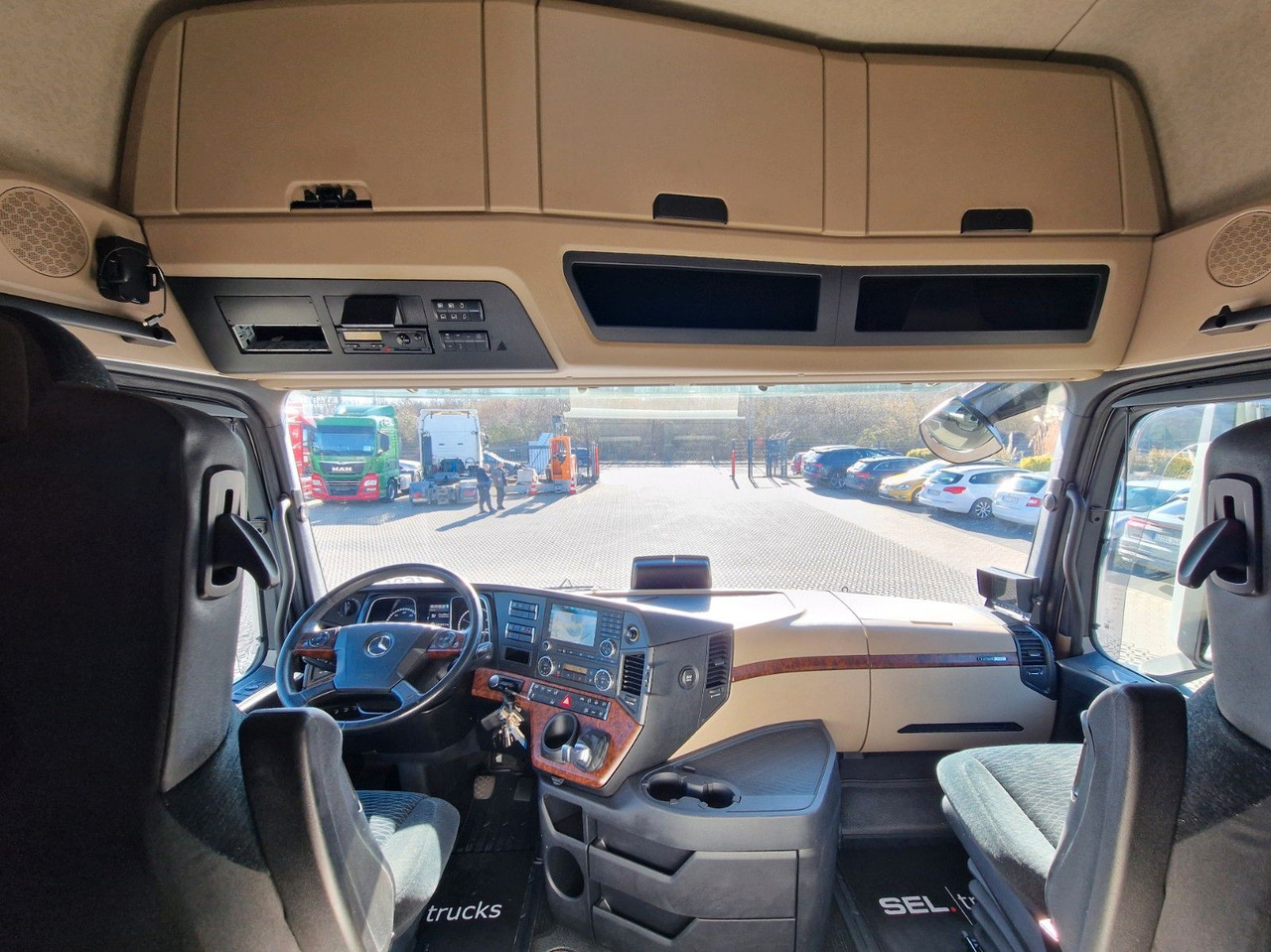 Camion fourgon Mercedes-Benz Actros 2643 / Retarder / Ldbw / Lenkachse /: photos 21