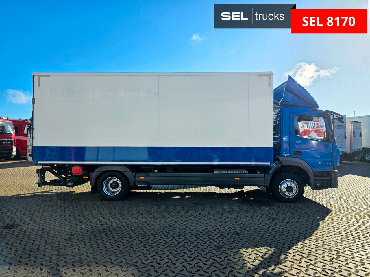Mercedes-Benz Atego 1218 / Ladebordwand - Camion fourgon: photos 4 Mercedes-Benz Atego 1218 / Ladebordwand - Camion fourgon: photos 4