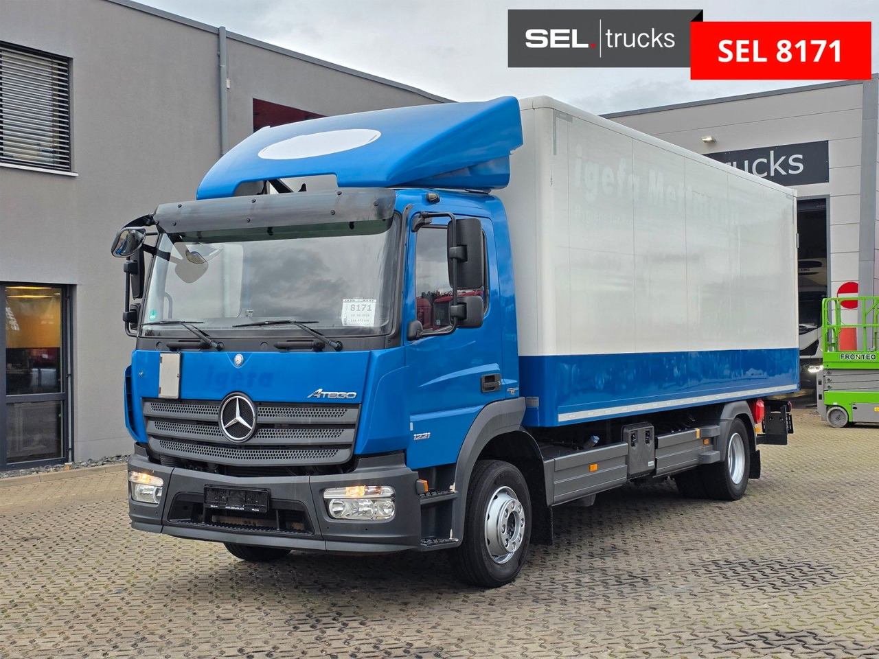 Mercedes-Benz Atego 1221 / Ladebordwand - Camion fourgon: photos 1 Mercedes-Benz Atego 1221 / Ladebordwand - Camion fourgon: photos 1