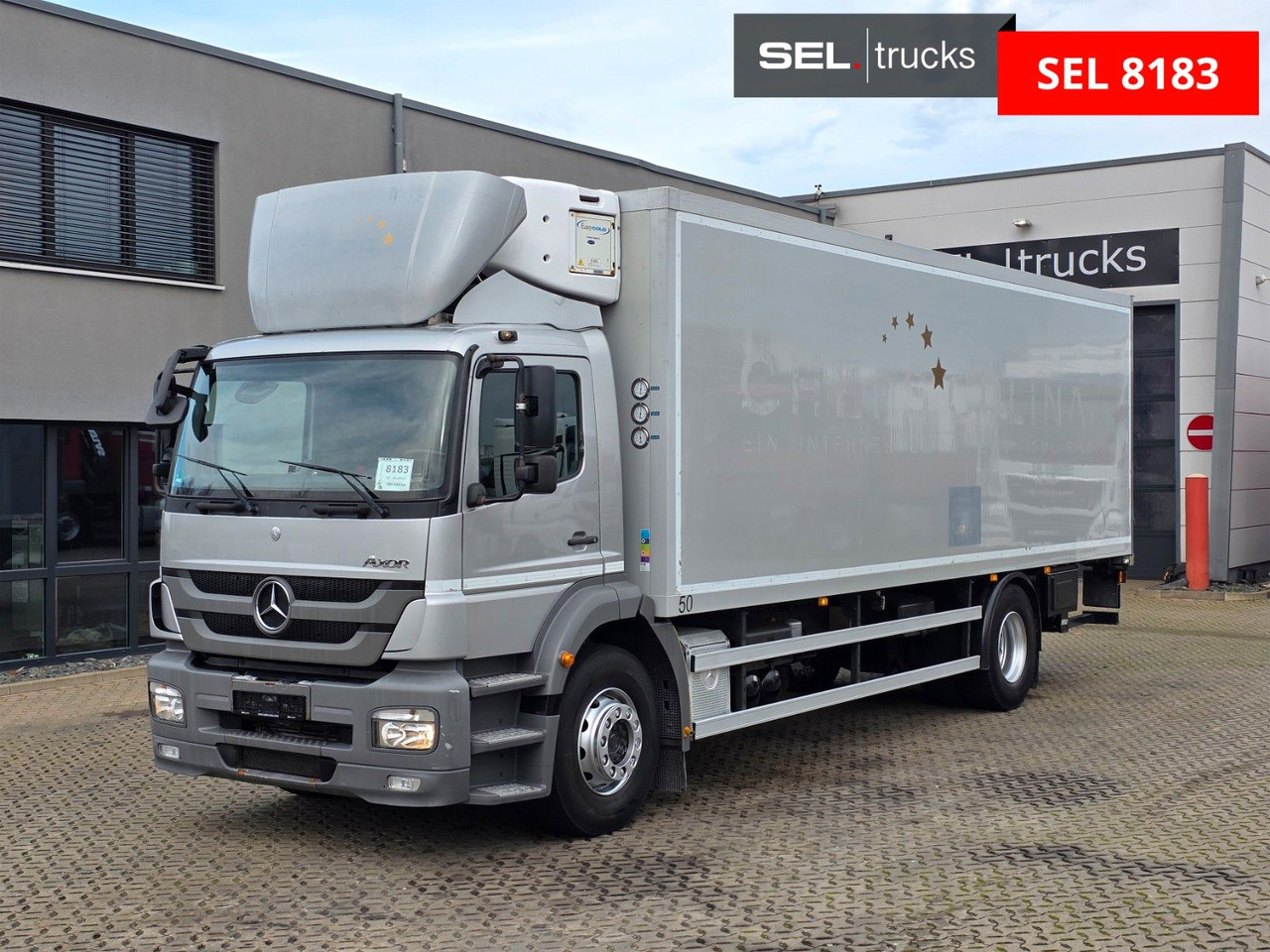 Mercedes-Benz Axor 1826 / Ladebordwand / Carrier Supra 1250 Mt - Camion frigorifique: photos 1 Mercedes-Benz Axor 1826 / Ladebordwand / Carrier Supra 1250 Mt - Camion frigorifique: photos 1