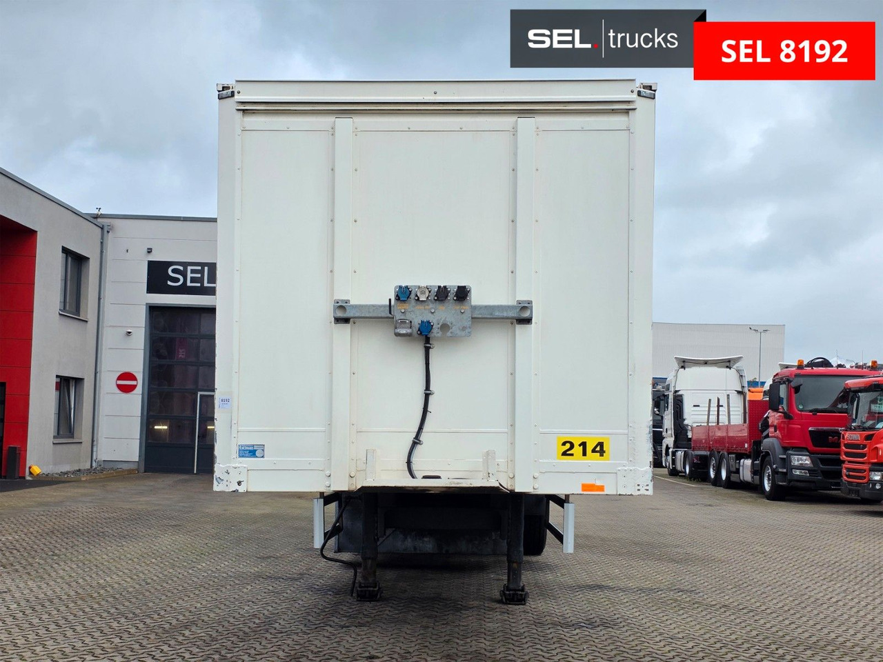 System Trailer PRSSL-24-1TRI / Ldbw / Lenkachse - Semi-remorque pour le transport de boissons: photos 2 System Trailer PRSSL-24-1TRI / Ldbw / Lenkachse - Semi-remorque pour le transport de boissons: photos 2