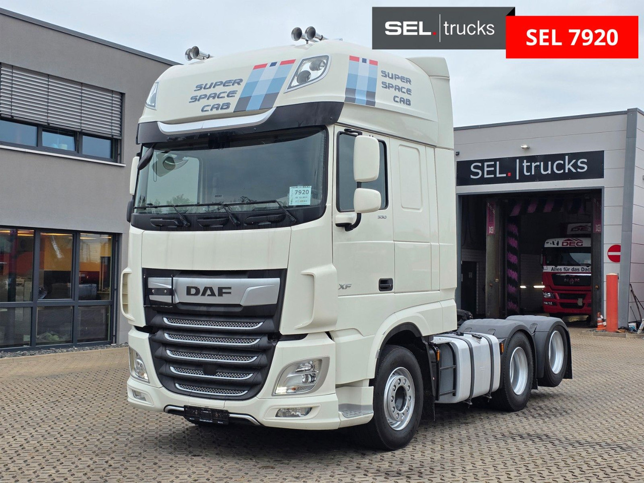 DAF XF 530 FTS / ZF Intarder / 6D - Tracteur routier: photos 1 DAF XF 530 FTS / ZF Intarder / 6D - Tracteur routier: photos 1