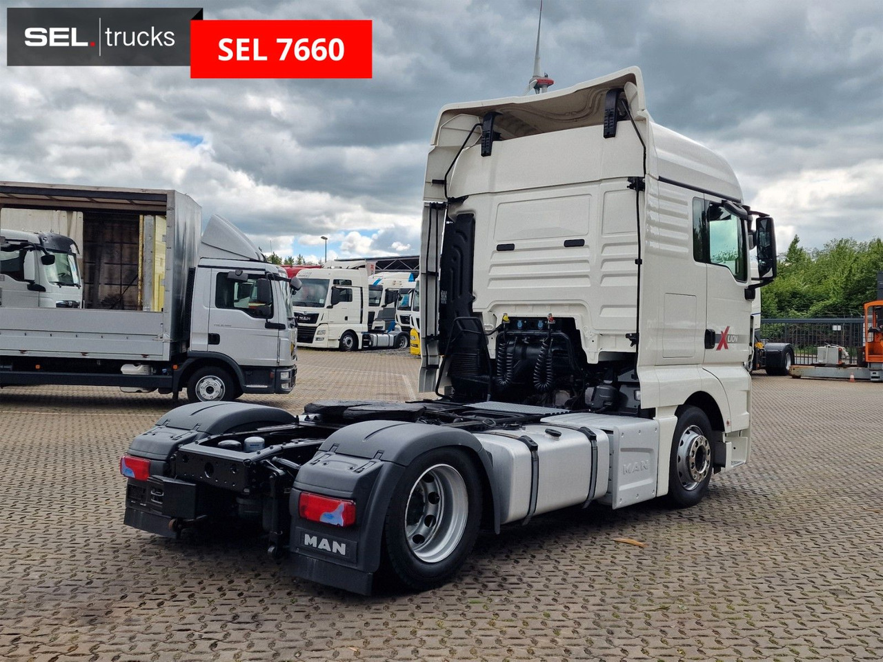 MAN TGX 18.460 4X2 LLS-U / Retarder / 2 Tanks - Tracteur routier: photos 5 MAN TGX 18.460 4X2 LLS-U / Retarder / 2 Tanks - Tracteur routier: photos 5