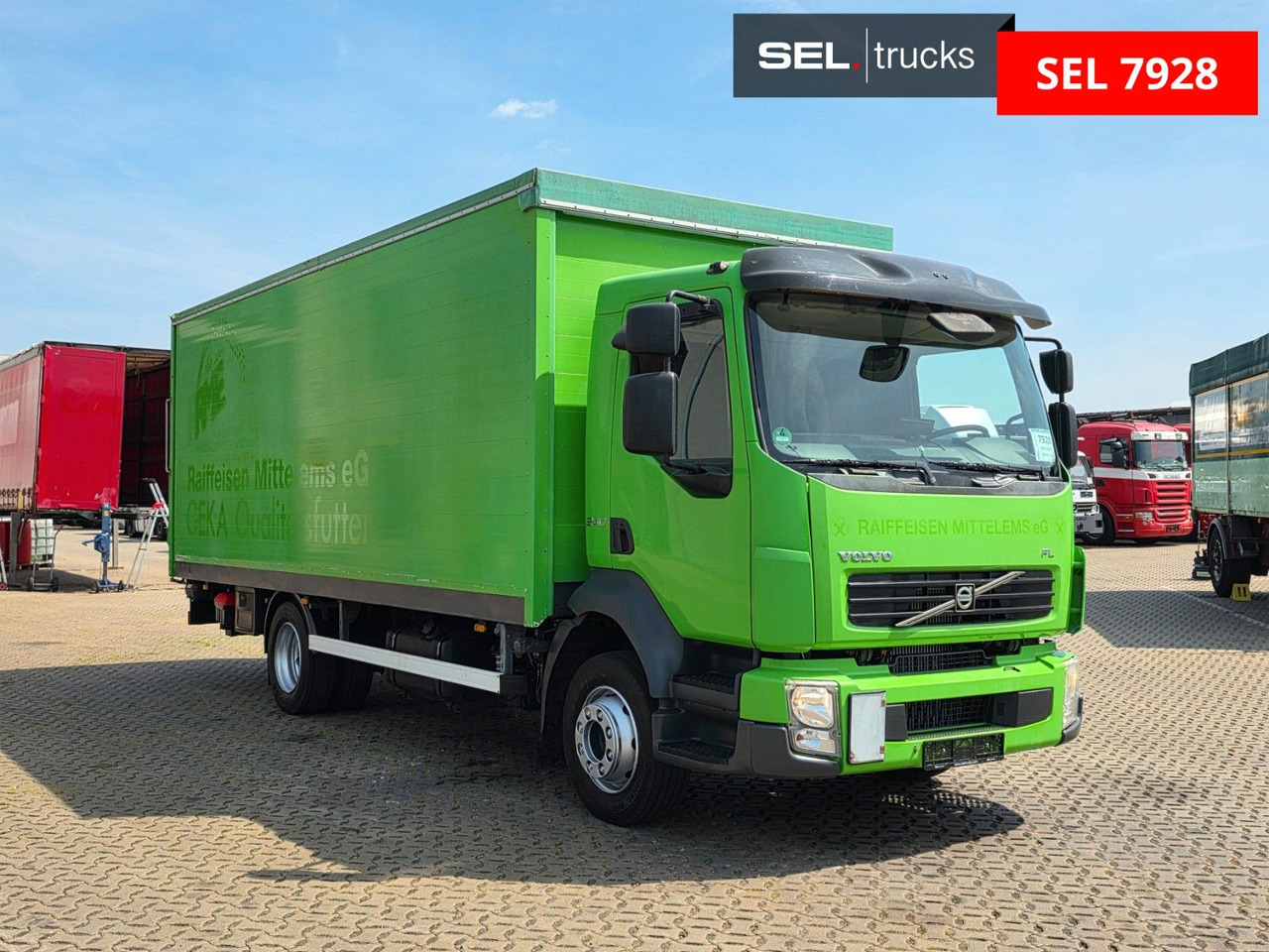Volvo FL 240 - Camion à rideaux coulissants: photos 3 Volvo FL 240 - Camion à rideaux coulissants: photos 3