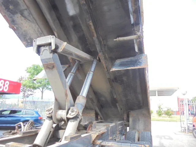 Camion benne, Camion grue DAF CF 370 8X4 + PALFINGER EPSILON: photos 18 Camion benne, Camion grue DAF CF 370 8X4 + PALFINGER EPSILON: photos 18