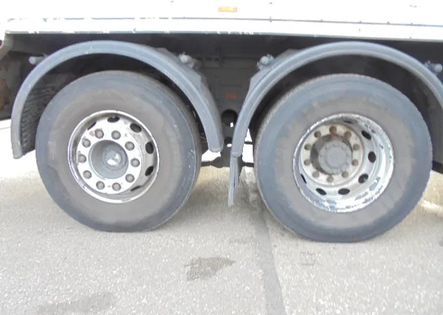 DAF CF 75.250 6X2 EEV — crédit-bail DAF CF 75.250 6X2 EEV: photos 13