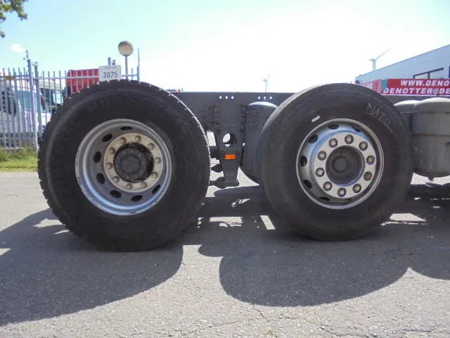 DAF CF 75.250 FAG 250 6X2 - Camion fourgon: photos 5 DAF CF 75.250 FAG 250 6X2 - Camion fourgon: photos 5