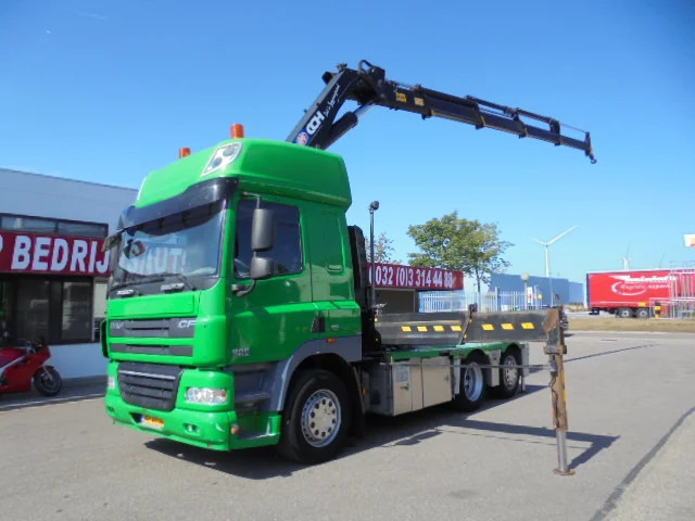 DAF CF 85.360 FTN 6X2 - Camion grue: photos 1 DAF CF 85.360 FTN 6X2 - Camion grue: photos 1