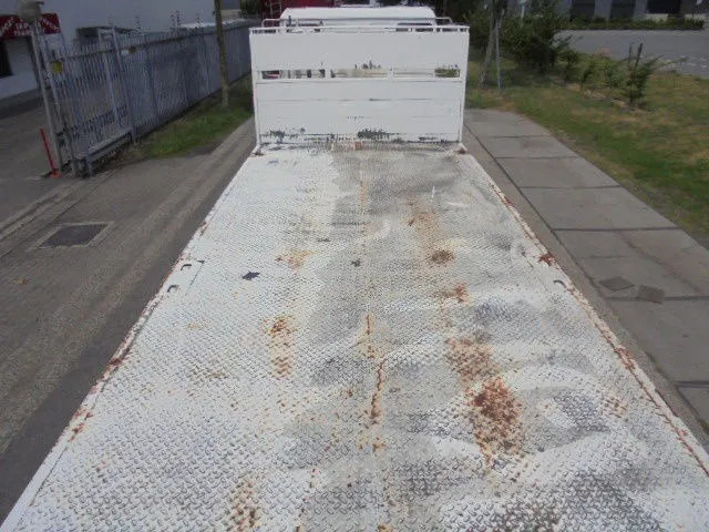 DAF YTZ 2300 6X6 FULL STEEL - Camion plateau: photos 5 DAF YTZ 2300 6X6 FULL STEEL - Camion plateau: photos 5