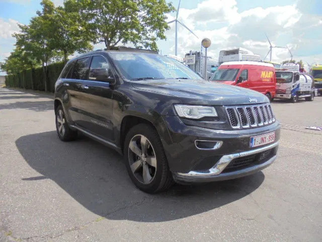 Jeep Grand Cherokee 4X4 SUMMIT EDITION 3.0 LTR V6 - SUV: photos 3 Jeep Grand Cherokee 4X4 SUMMIT EDITION 3.0 LTR V6 - SUV: photos 3