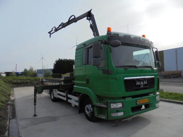 MAN TGL 12.220 NL TRUCK - Camion grue: photos 4 MAN TGL 12.220 NL TRUCK - Camion grue: photos 4