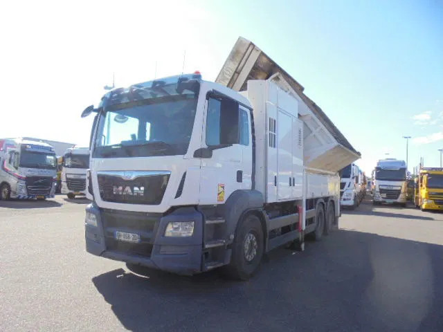 MAN TGS 33.440 ZAND ZUIGER - Camion vidangeur: photos 1 MAN TGS 33.440 ZAND ZUIGER - Camion vidangeur: photos 1