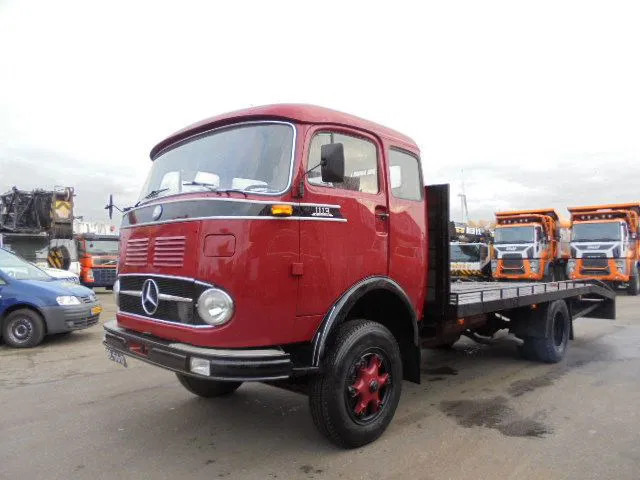 Mercedes-Benz 1113 - Camion porte-voitures: photos 1 Mercedes-Benz 1113 - Camion porte-voitures: photos 1