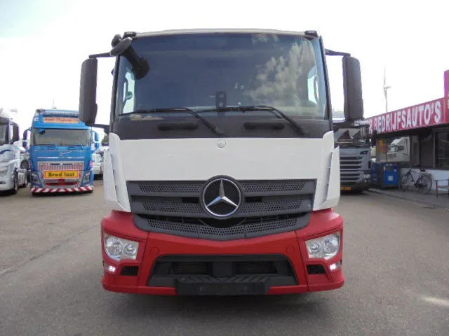 Mercedes-Benz ACTROS 2340 6X2 - Camion porte-voitures: photos 2 Mercedes-Benz ACTROS 2340 6X2 - Camion porte-voitures: photos 2