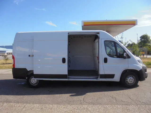 Opel Movano L3H2 2.2L BLUE HDI 140 - Fourgon utilitaire: photos 4 Opel Movano L3H2 2.2L BLUE HDI 140 - Fourgon utilitaire: photos 4