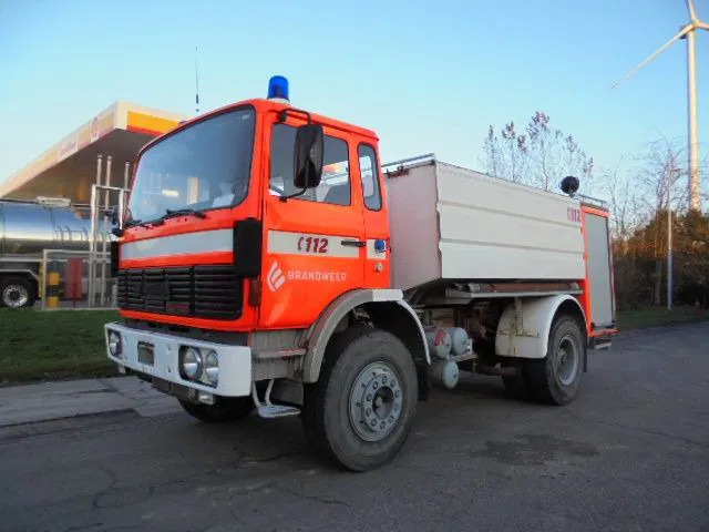 Renault C A07 C1 - Camion de pompier: photos 1 Renault C A07 C1 - Camion de pompier: photos 1