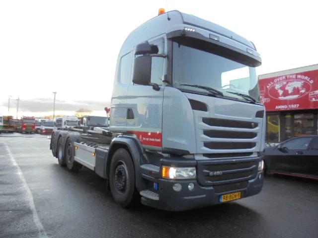Scania G450 8X2 TRIPLE RETARDER NL KENTEKEN - Camion ampliroll: photos 3 Scania G450 8X2 TRIPLE RETARDER NL KENTEKEN - Camion ampliroll: photos 3
