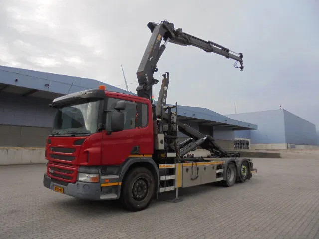 Scania P400 6X2 - Camion ampliroll, Camion grue: photos 1 Scania P400 6X2 - Camion ampliroll, Camion grue: photos 1