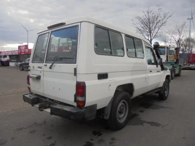 Toyota Land Cruiser HZJ78L 4WD EXPORT OUT EU ONLY - SUV: photos 5 Toyota Land Cruiser HZJ78L 4WD EXPORT OUT EU ONLY - SUV: photos 5