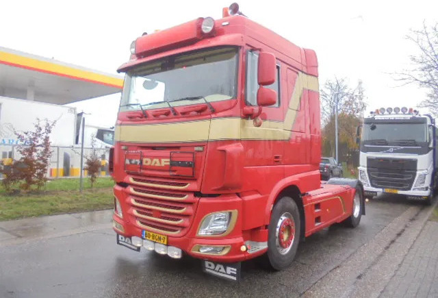 DAF XF 440 ADR TUV 02-26 - Tracteur routier: photos 1 DAF XF 440 ADR TUV 02-26 - Tracteur routier: photos 1