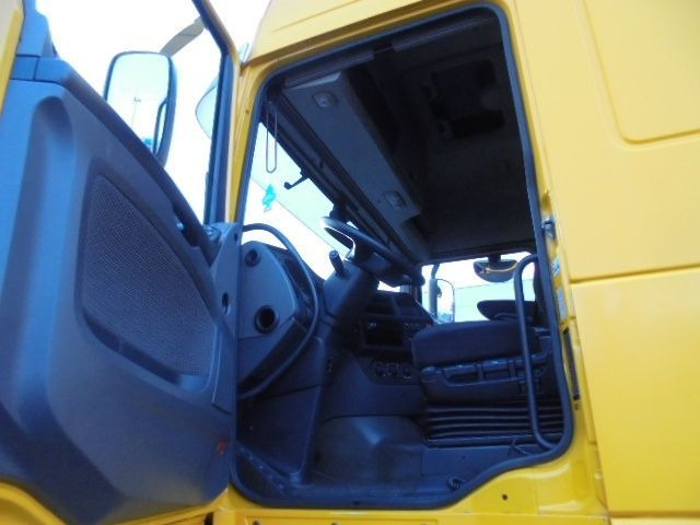 Tracteur routier DAF XF 440: photos 10