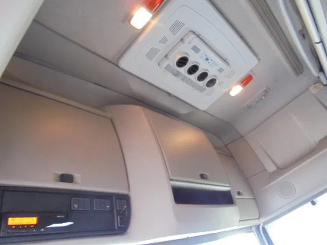 Tracteur routier DAF XF 440 SUPER SPACE CAB NL TRUCK: photos 7 Tracteur routier DAF XF 440 SUPER SPACE CAB NL TRUCK: photos 7