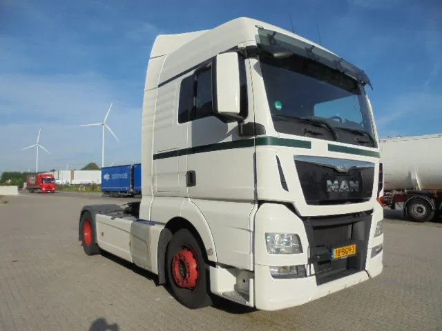 MAN TGX 18.400 - Tracteur routier: photos 3 MAN TGX 18.400 - Tracteur routier: photos 3