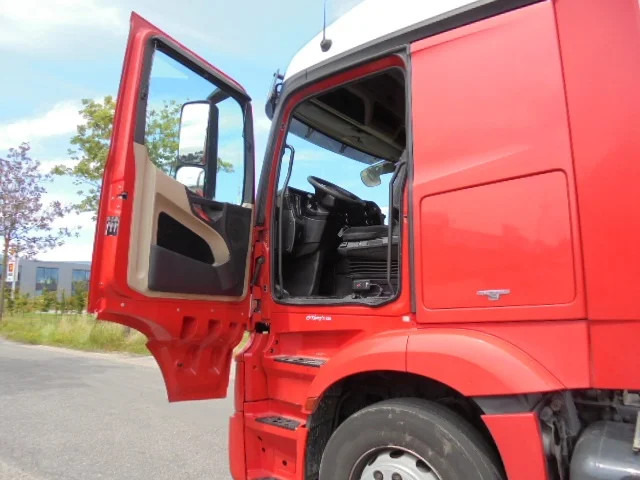 Tracteur routier Mercedes-Benz Actros 1943 LS EUR6: photos 8