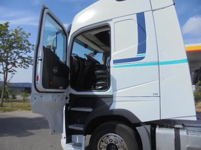 Tracteur routier Volvo FH 420 NL TRUCK: photos 8