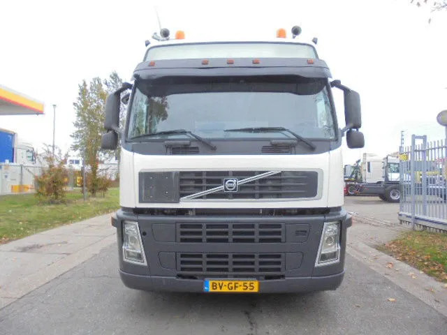 Volvo FM 400 GLOBETROTTER ADR NL TRUCK +TANK TRAILER - Tracteur routier: photos 2 Volvo FM 400 GLOBETROTTER ADR NL TRUCK +TANK TRAILER - Tracteur routier: photos 2
