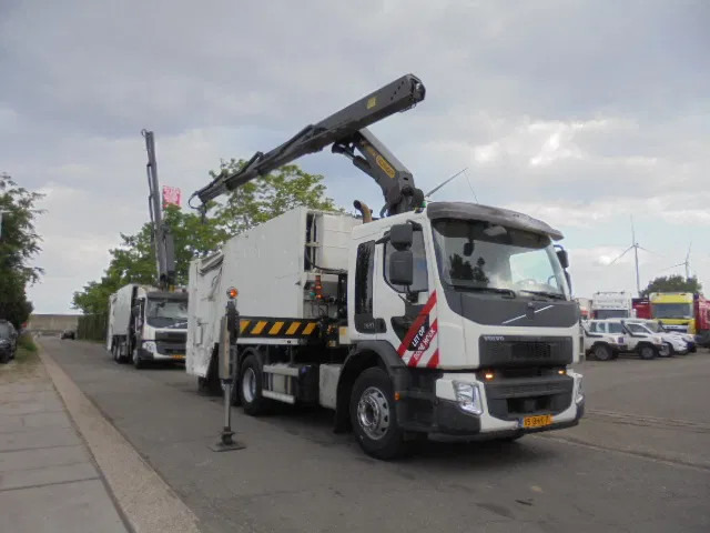 Volvo FE 320 6X2 NL TRUCK - Benne à ordures ménagères: photos 3 Volvo FE 320 6X2 NL TRUCK - Benne à ordures ménagères: photos 3