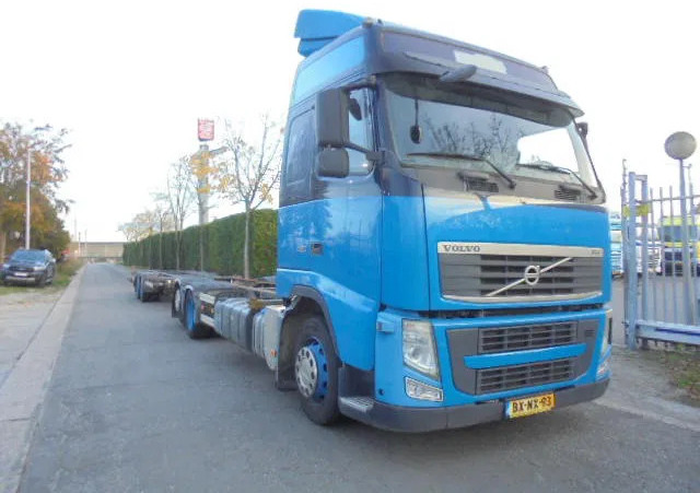 Volvo FH 420 6X2 NL TRUCK - Camion porte-conteneur/ Caisse mobile: photos 3 Volvo FH 420 6X2 NL TRUCK - Camion porte-conteneur/ Caisse mobile: photos 3