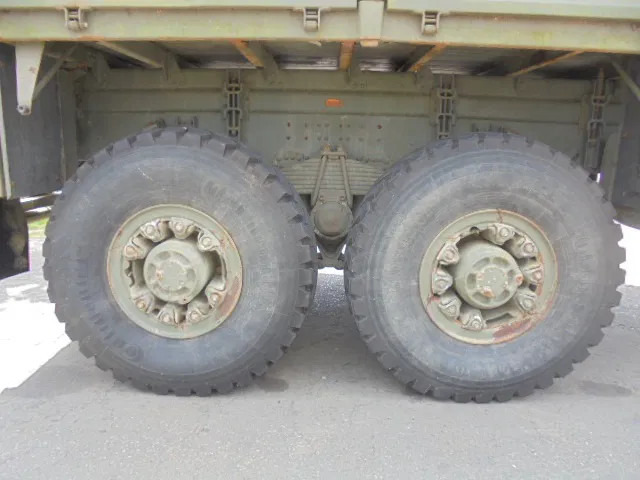 Volvo N 10 6X6 L + FASSI 3X IN STOCK - Camion plateau, Camion grue: photos 5 Volvo N 10 6X6 L + FASSI 3X IN STOCK - Camion plateau, Camion grue: photos 5