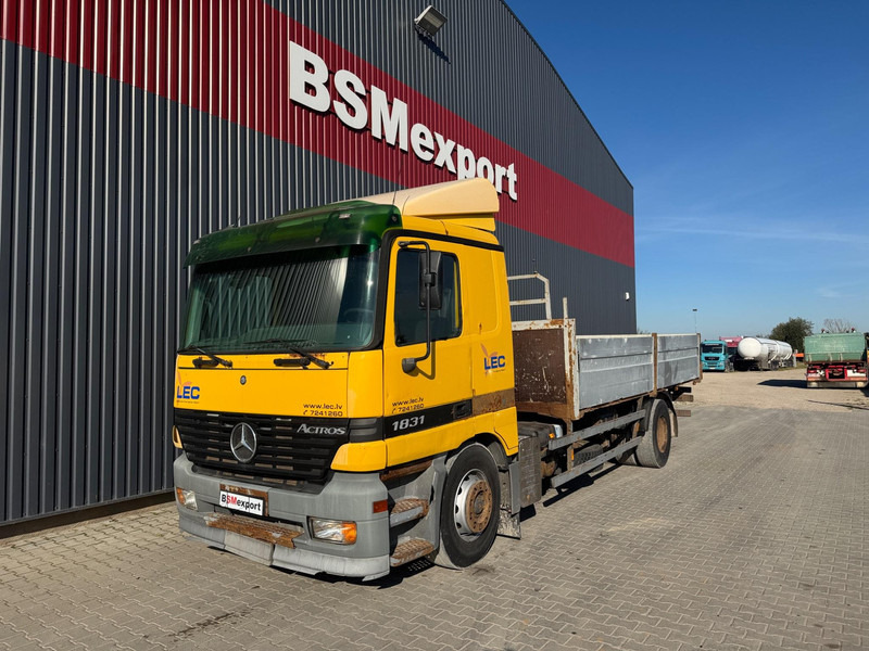 Mercedes-Benz Actros 1831 - Camion plateau: photos 1 Mercedes-Benz Actros 1831 - Camion plateau: photos 1