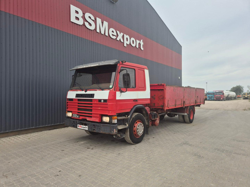 Scania P 92 M, spring-spring - Camion plateau: photos 1 Scania P 92 M, spring-spring - Camion plateau: photos 1