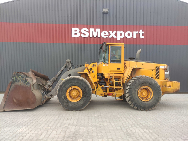 Volvo L220 wheel loader - Chargeuse sur pneus: photos 5 Volvo L220 wheel loader - Chargeuse sur pneus: photos 5