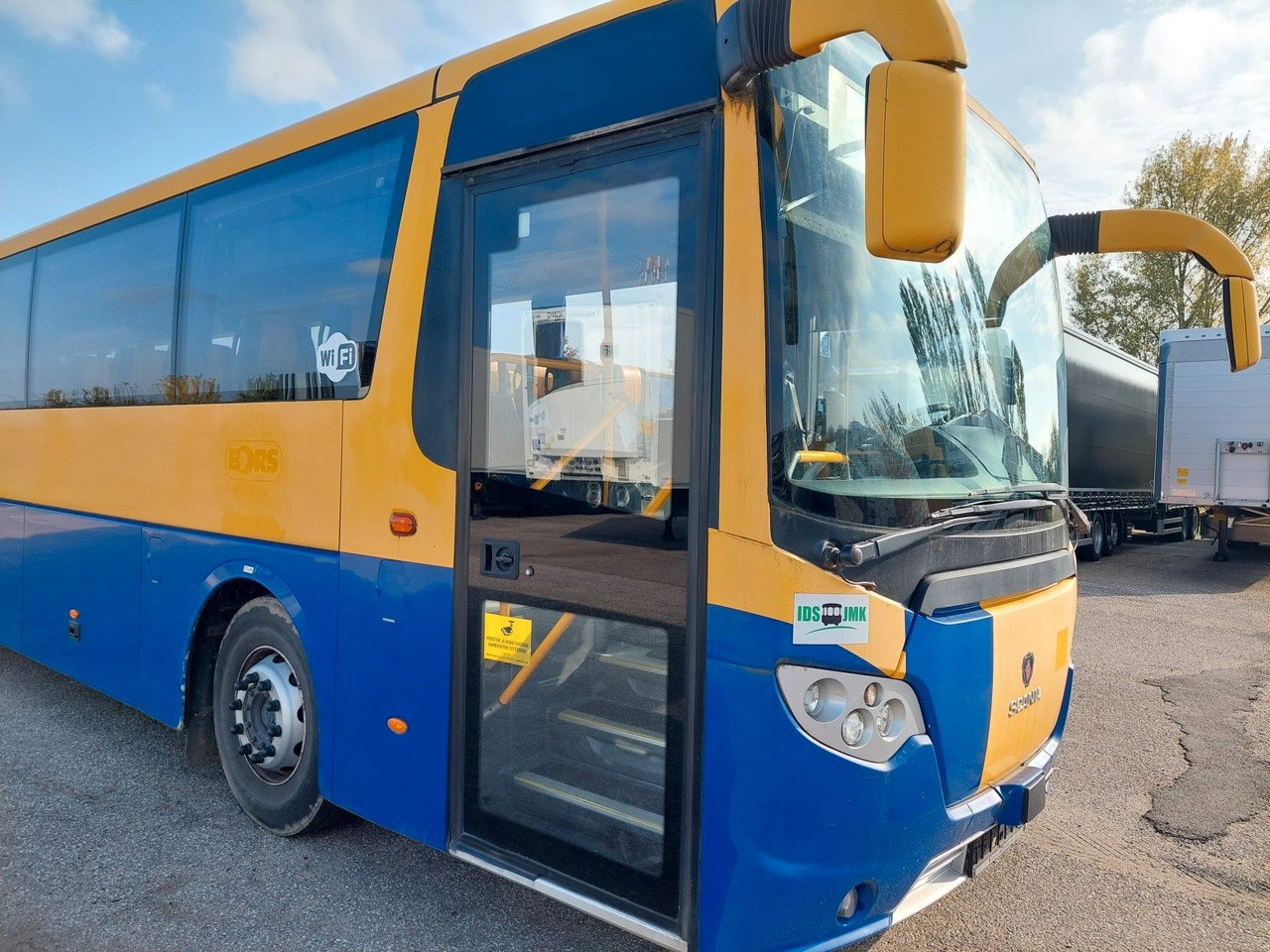 Scania Omniexpress 64 Sitzplätze/ Seats - Bus interurbain: photos 5 Scania Omniexpress 64 Sitzplätze/ Seats - Bus interurbain: photos 5