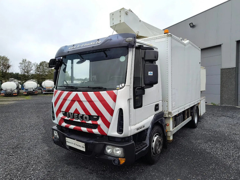 Iveco EuroCargo 120 120E18 + COMET 151TAL (15 m) - Camion: photos 1 Iveco EuroCargo 120 120E18 + COMET 151TAL (15 m) - Camion: photos 1