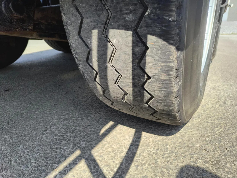 Remorque citerne pour transport de lait ETA 16500L INSULATED INOX TANK - 1 COMP: photos 12 Remorque citerne pour transport de lait ETA 16500L INSULATED INOX TANK - 1 COMP: photos 12