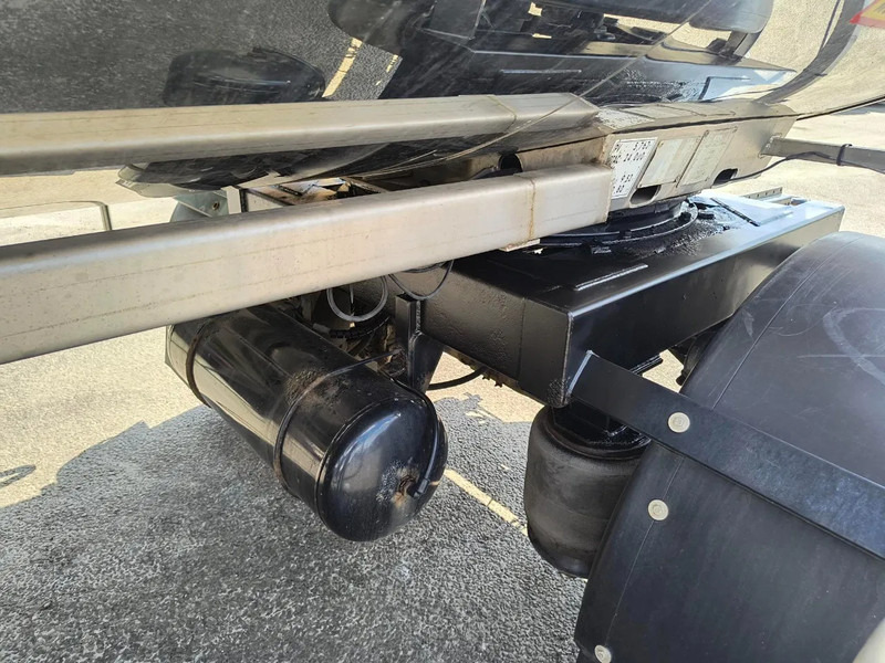 Remorque citerne pour transport de lait ETA 16500L INSULATED INOX TANK - 1 COMP: photos 16 Remorque citerne pour transport de lait ETA 16500L INSULATED INOX TANK - 1 COMP: photos 16